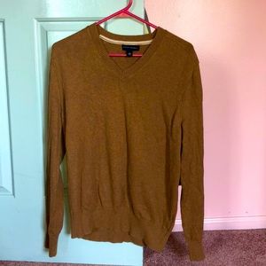 Men’s Banana Republic Carmel sweater